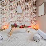 Le Floreal - Netflix I Centre -ville I 2 Min Allemagne Apartment *